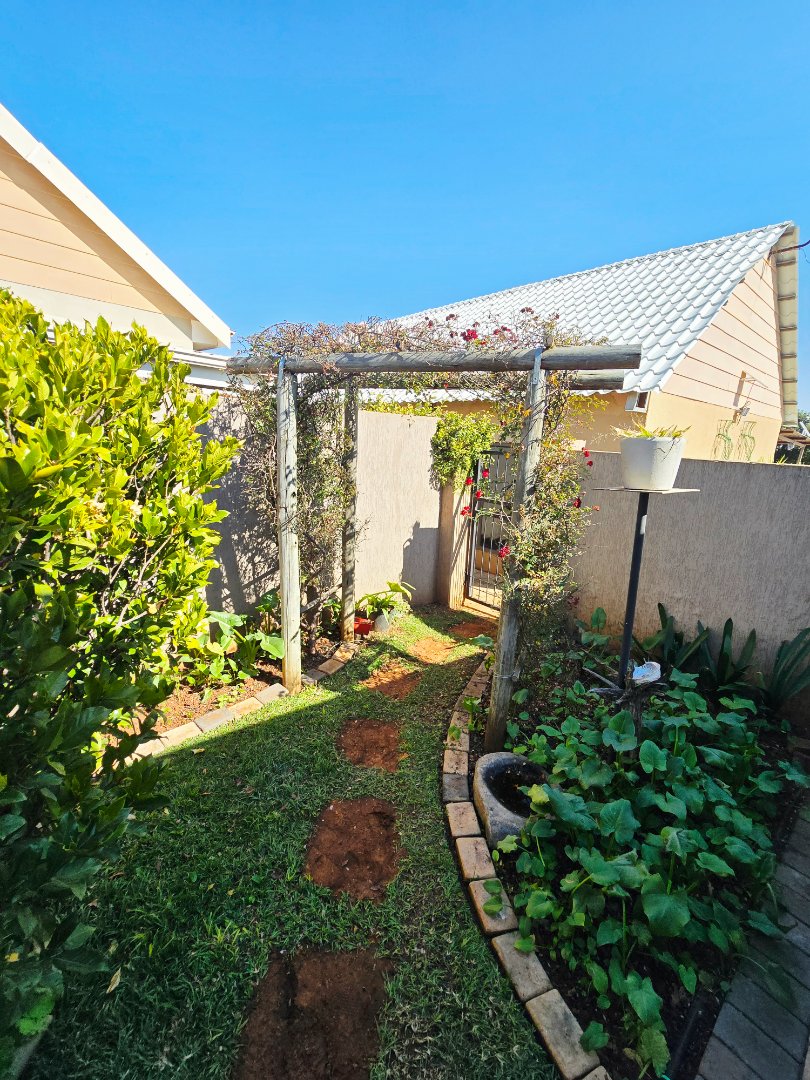 2 Bedroom Property for Sale in Wilkoppies North West